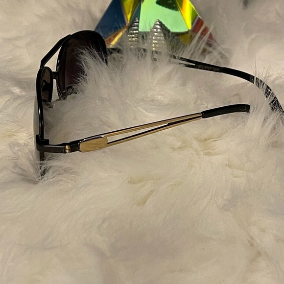 Black Gold Classic UV400 Polarized Alloy Driving Sunglasses - Picture 2 of 4